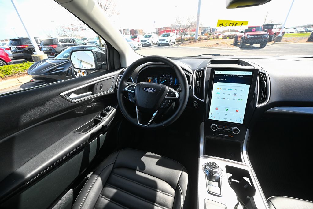 Used 2024 Ford Edge - photo 33