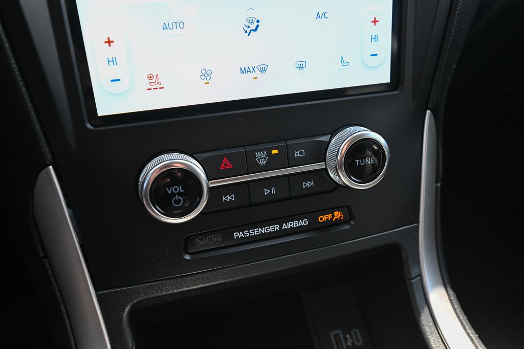 Used 2024 Ford Edge - photo 36