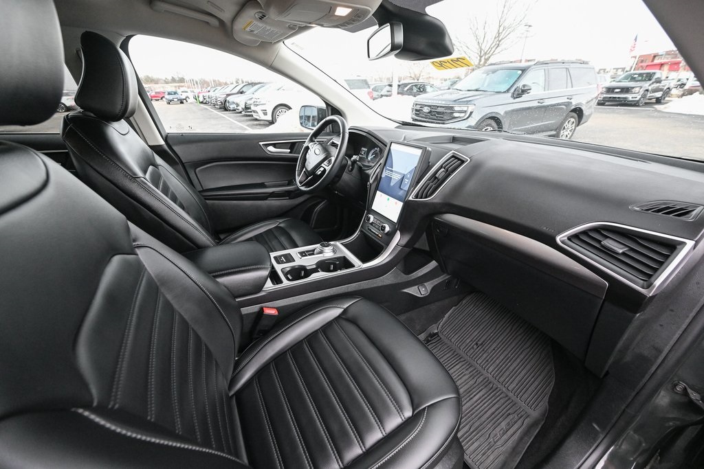 Used 2024 Ford Edge - photo 22