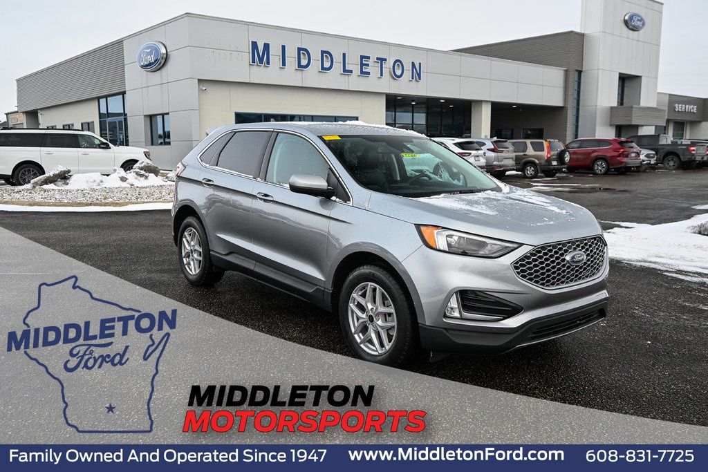 Used 2024 Ford Edge SEL - photo 1
