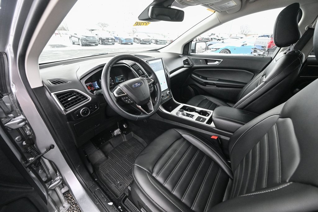 Used 2024 Ford Edge - photo 20