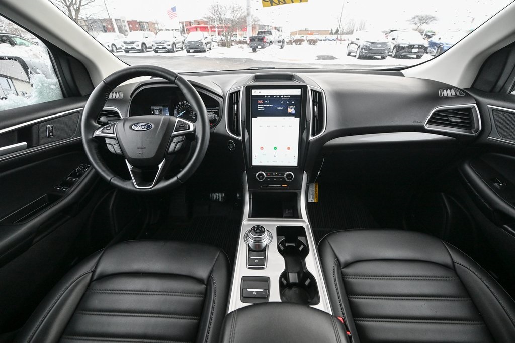 Used 2024 Ford Edge - photo 32