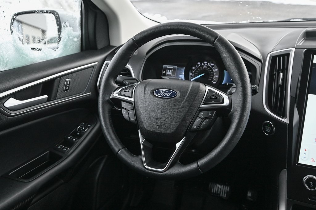 Used 2024 Ford Edge - photo 33
