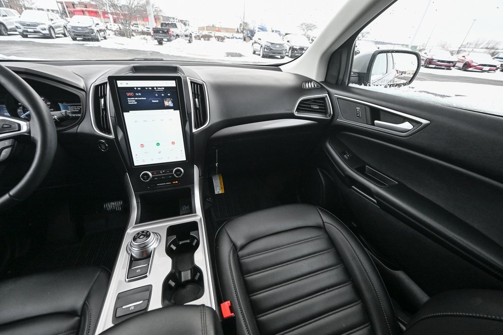 Used 2024 Ford Edge - photo 35