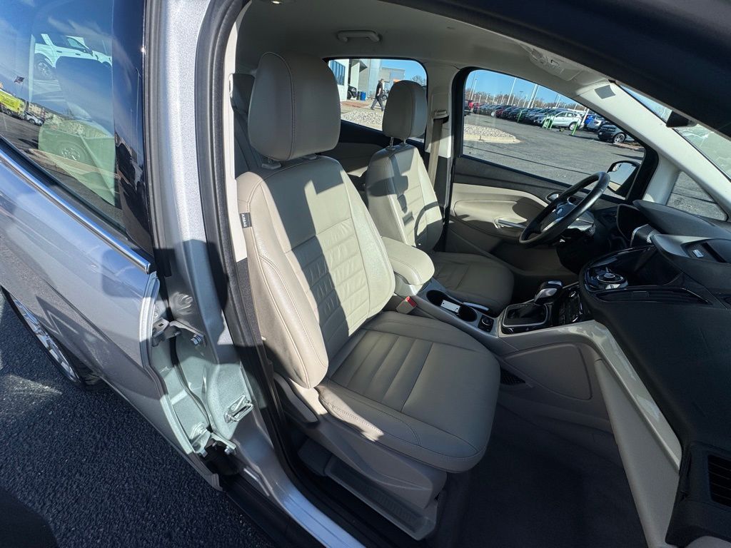 Used 2015 Ford C-Max - photo 20