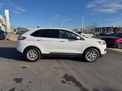 Used 2024 Ford Edge - photo 1