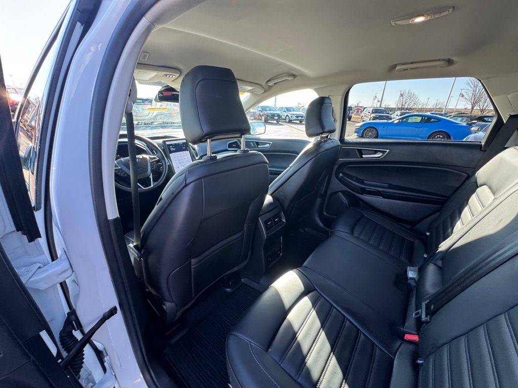 Used 2024 Ford Edge - photo 16