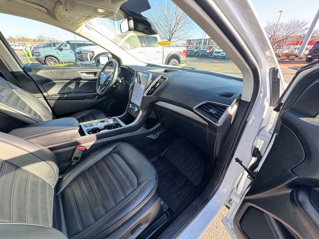 Used 2024 Ford Edge - photo 17