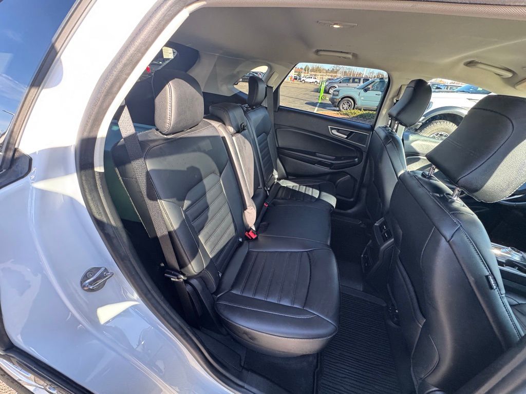 Used 2024 Ford Edge - photo 18