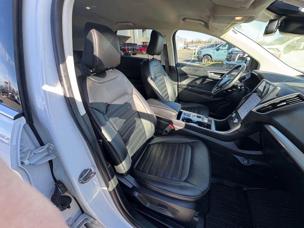 Used 2024 Ford Edge - photo 22
