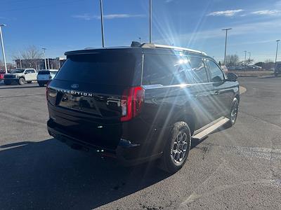 Used 2025 Ford Expedition - photo 1
