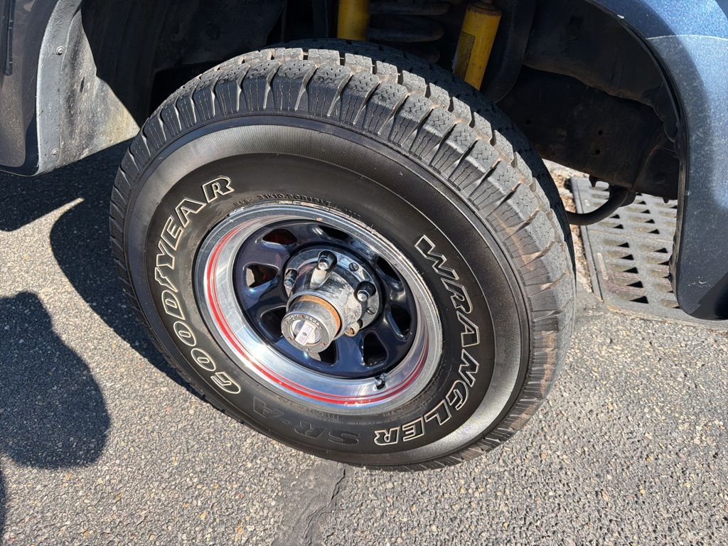 Used 2012 Ford Bronco - photo 12