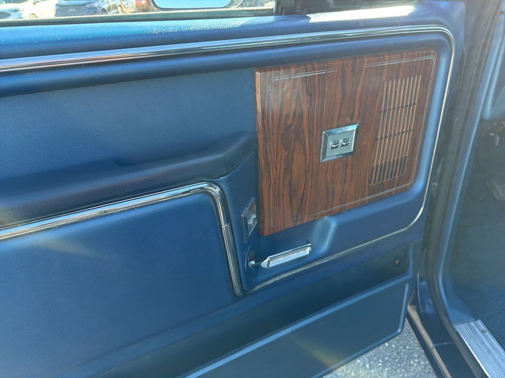 Used 2012 Ford Bronco - photo 28