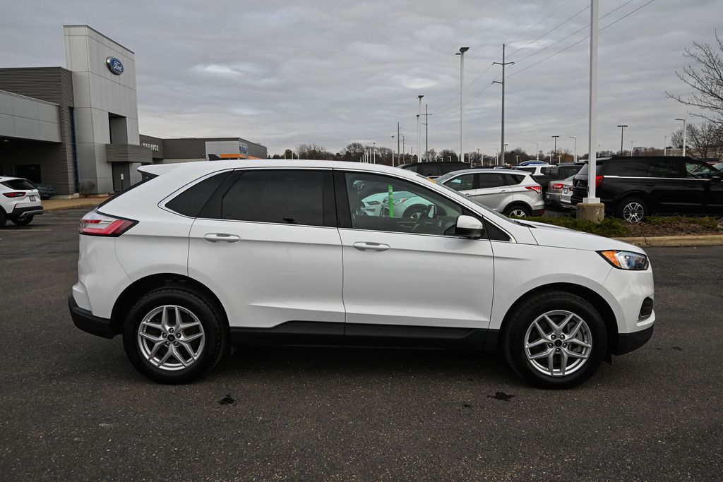 Used 2024 Ford Edge - photo 6