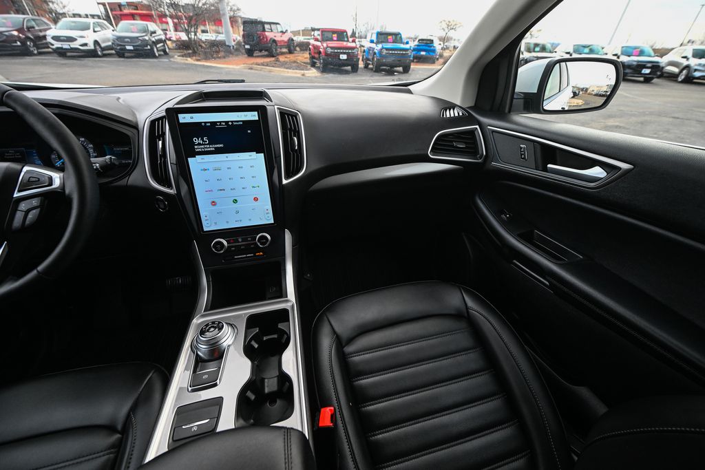 Used 2024 Ford Edge - photo 36