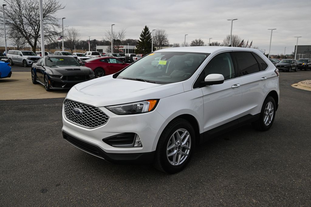 Used 2024 Ford Edge - photo 11