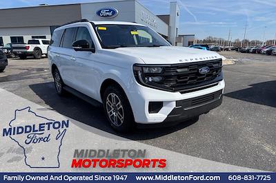 Used 2025 Ford Expedition - photo 1