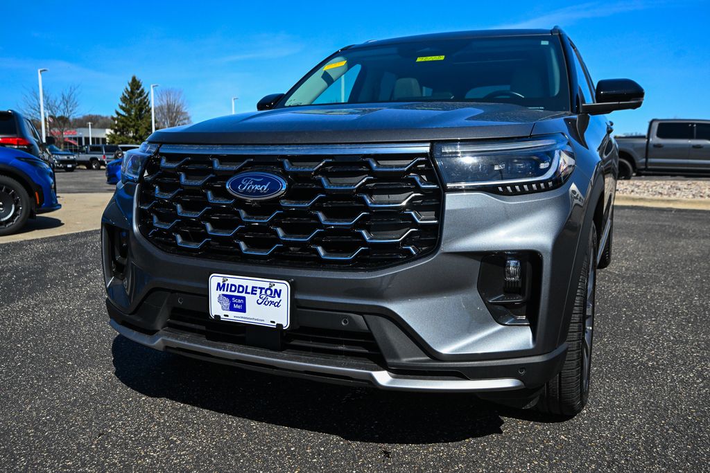 Used 2025 Ford Explorer - photo 7