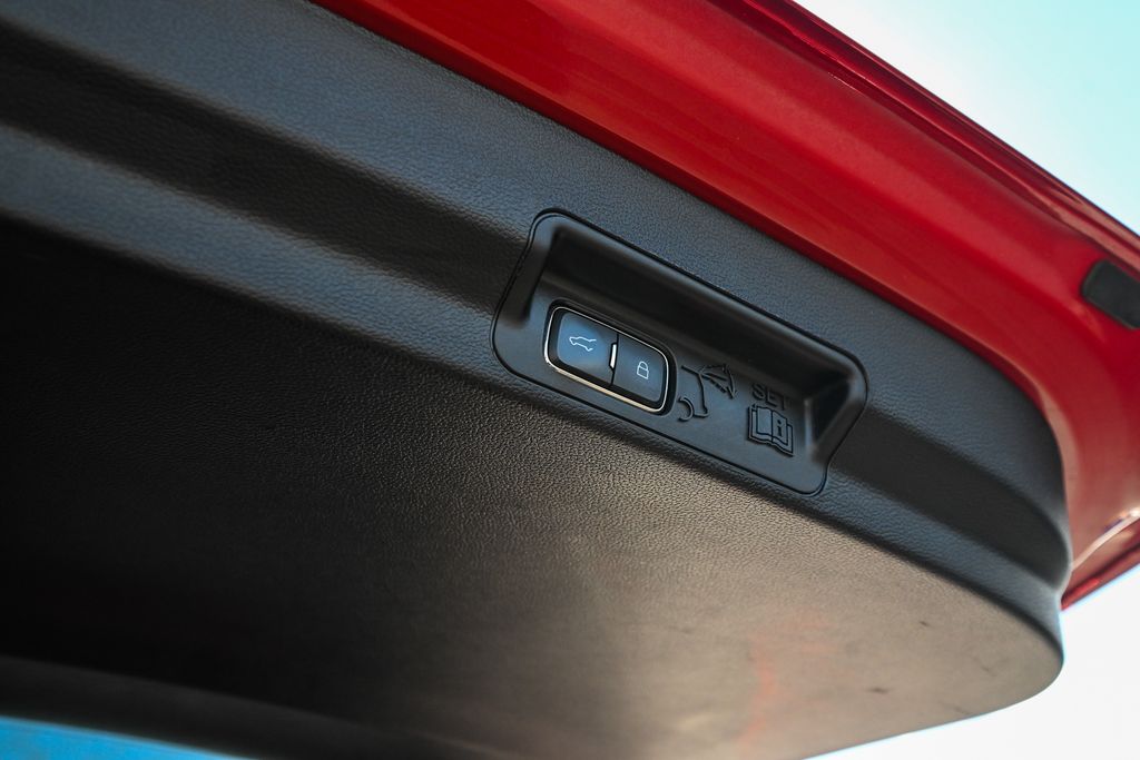 Used 2020 Ford Explorer - photo 19