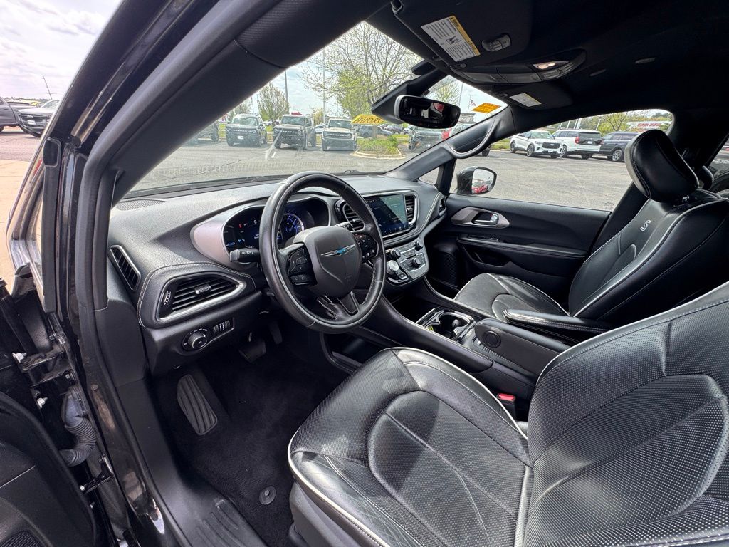 Used 2021 Chrysler Pacifica - photo 12