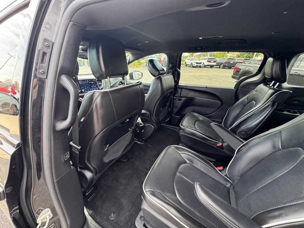 Used 2021 Chrysler Pacifica - photo 16