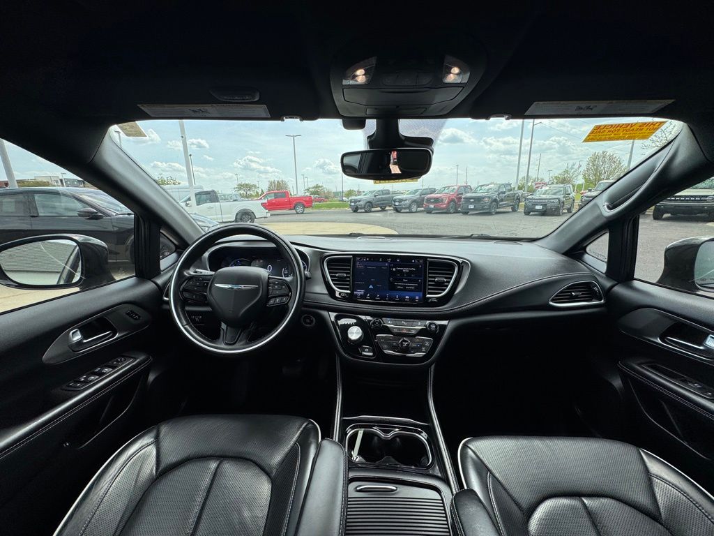 Used 2021 Chrysler Pacifica - photo 21