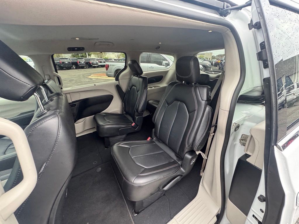 Used 2023 Chrysler Pacifica - photo 13