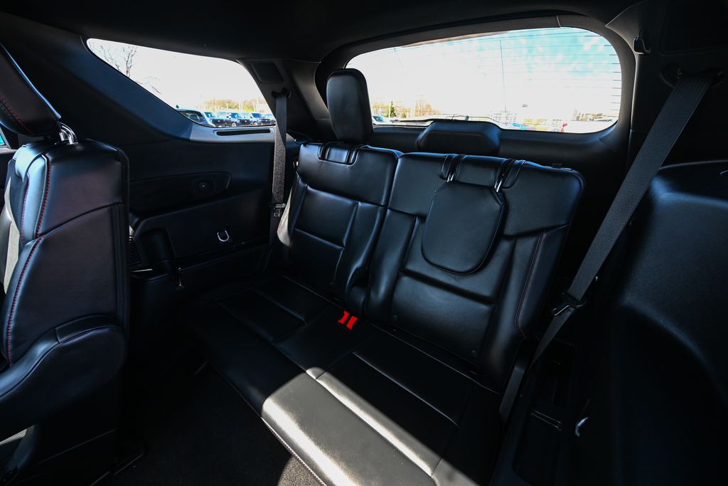 Used 2025 Ford Explorer - photo 26