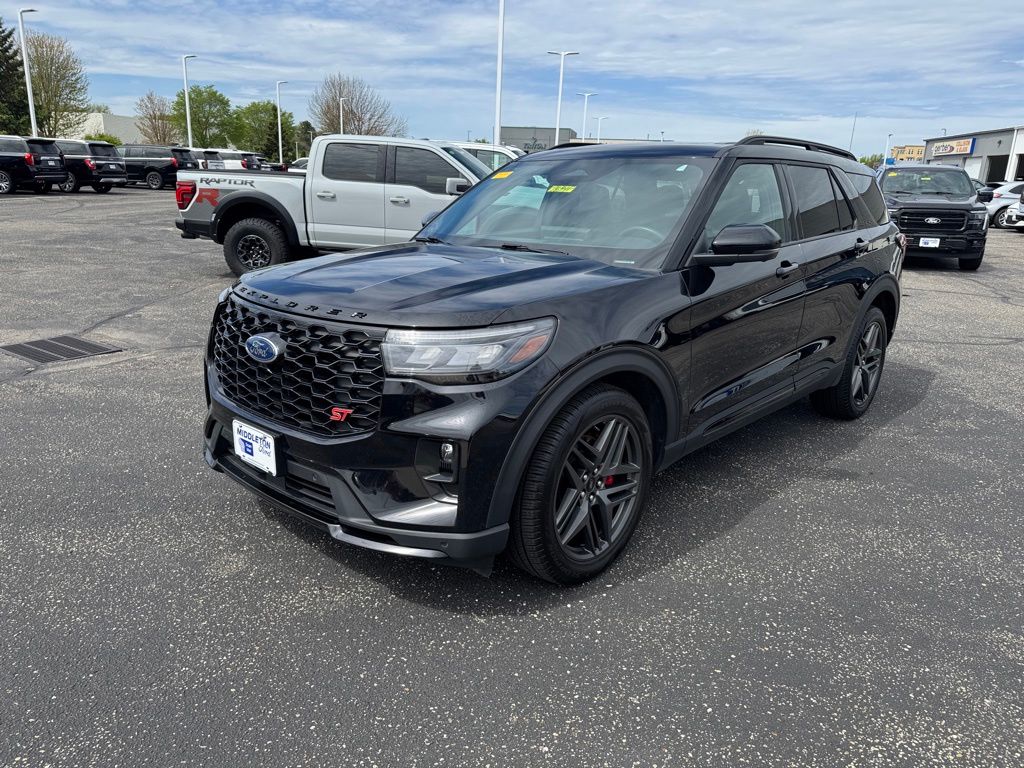 Used 2025 Ford Explorer - photo 7