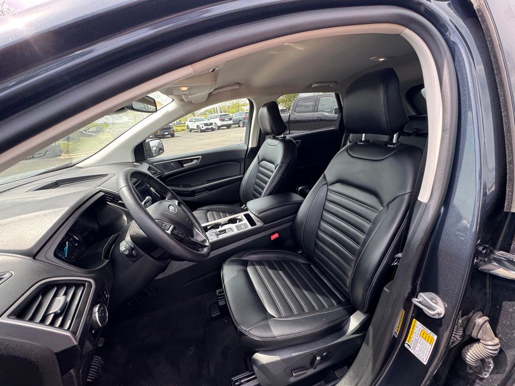 Used 2024 Ford Edge - photo 9