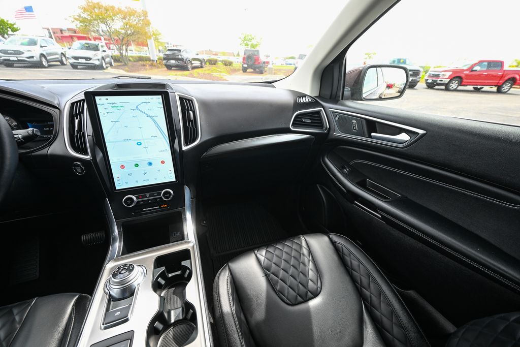 Used 2024 Ford Edge - photo 33