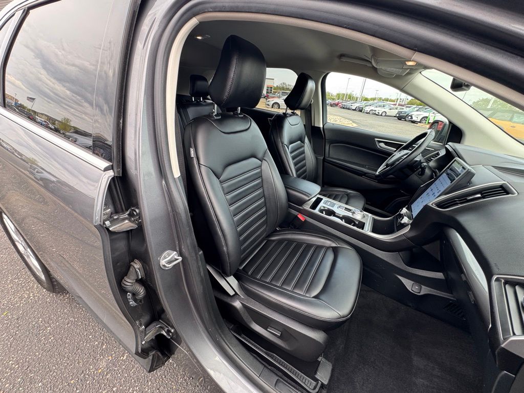 Used 2024 Ford Edge - photo 20