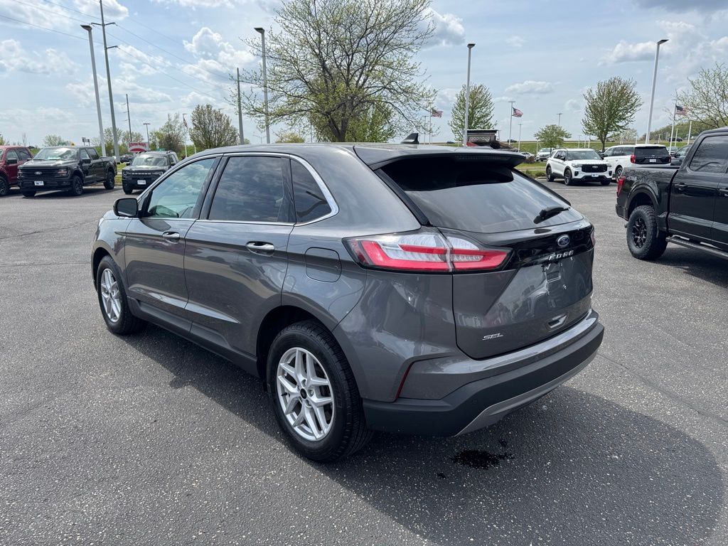 Used 2024 Ford Edge - photo 3