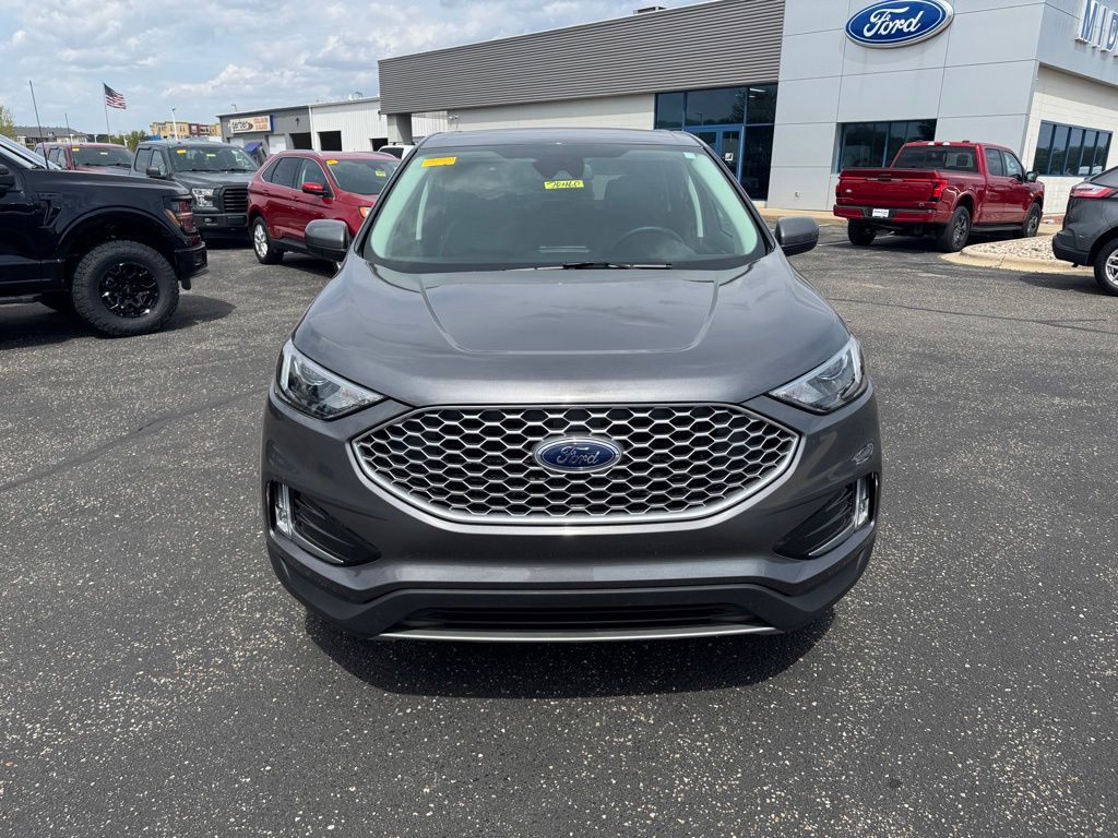 Used 2024 Ford Edge - photo 6