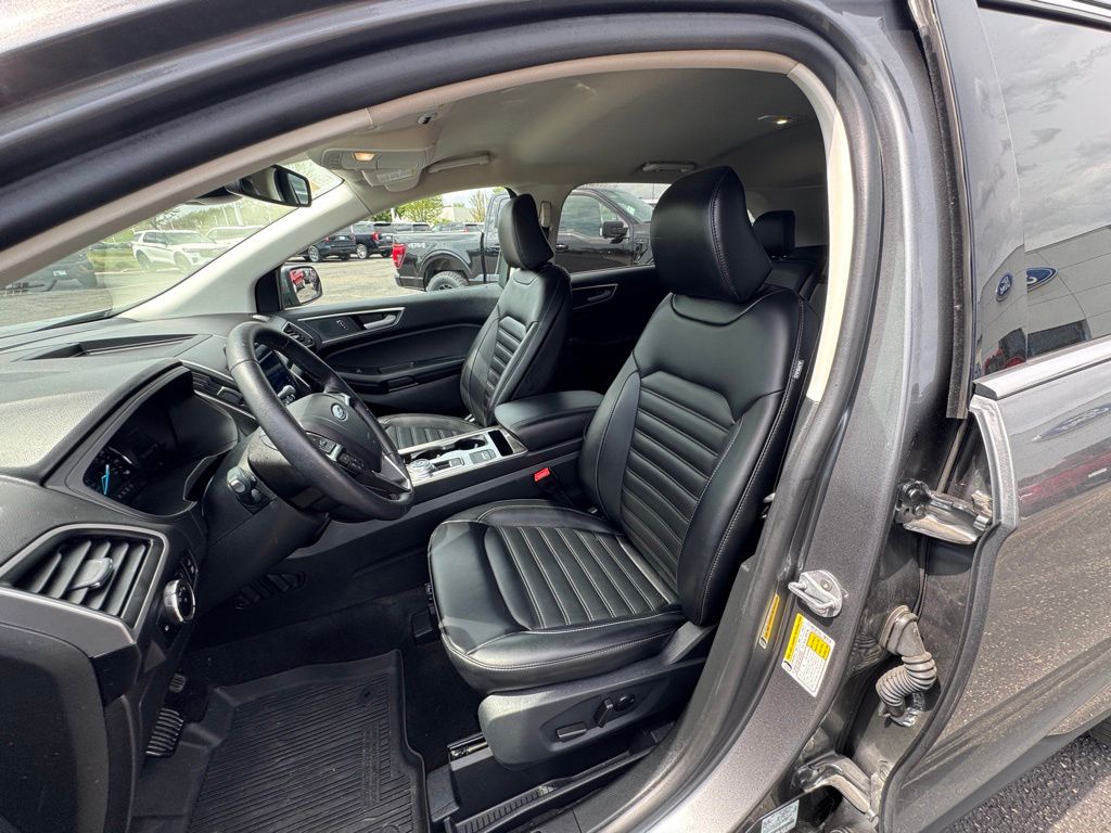 Used 2024 Ford Edge - photo 9