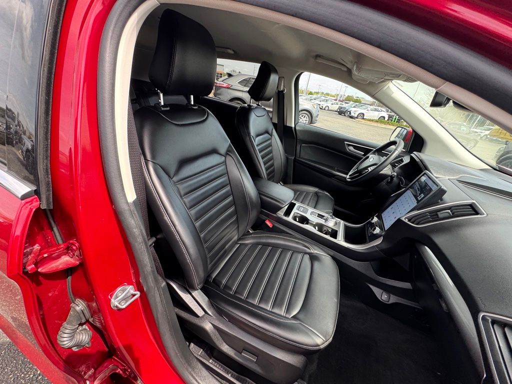Used 2024 Ford Edge - photo 16