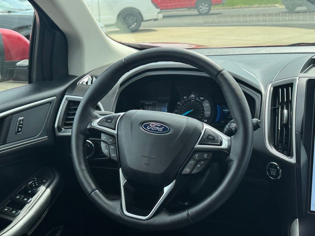 Used 2024 Ford Edge - photo 20