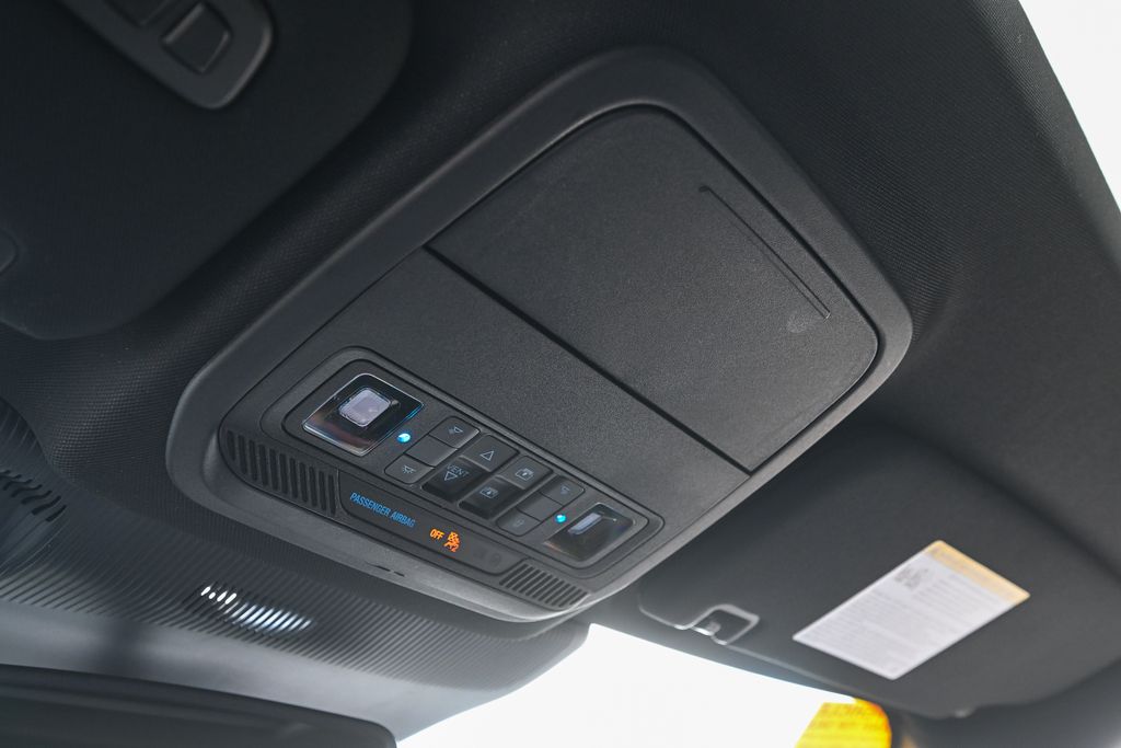 Used 2025 Ford Explorer - photo 44
