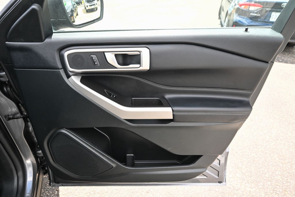 Used 2024 Ford Explorer - photo 29