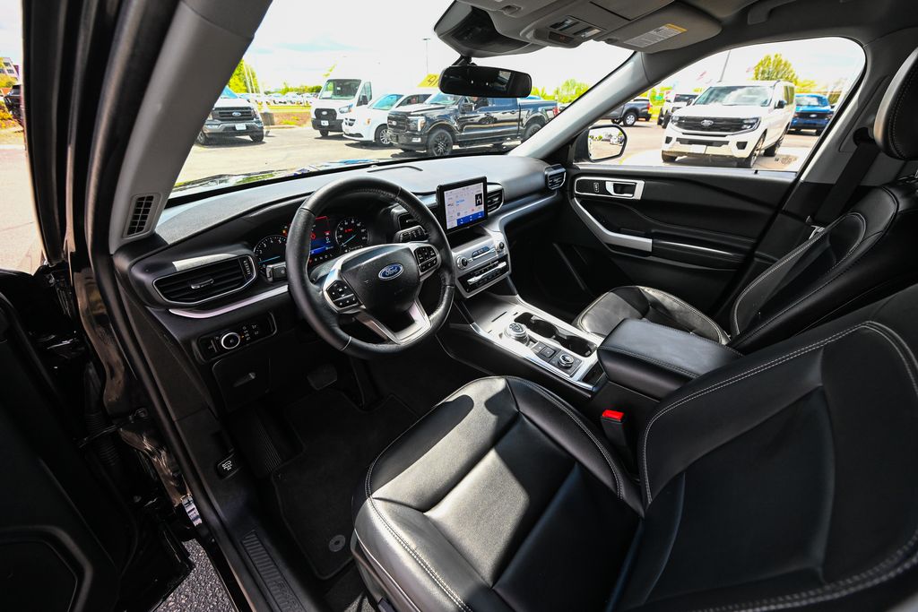 Used 2024 Ford Explorer - photo 20