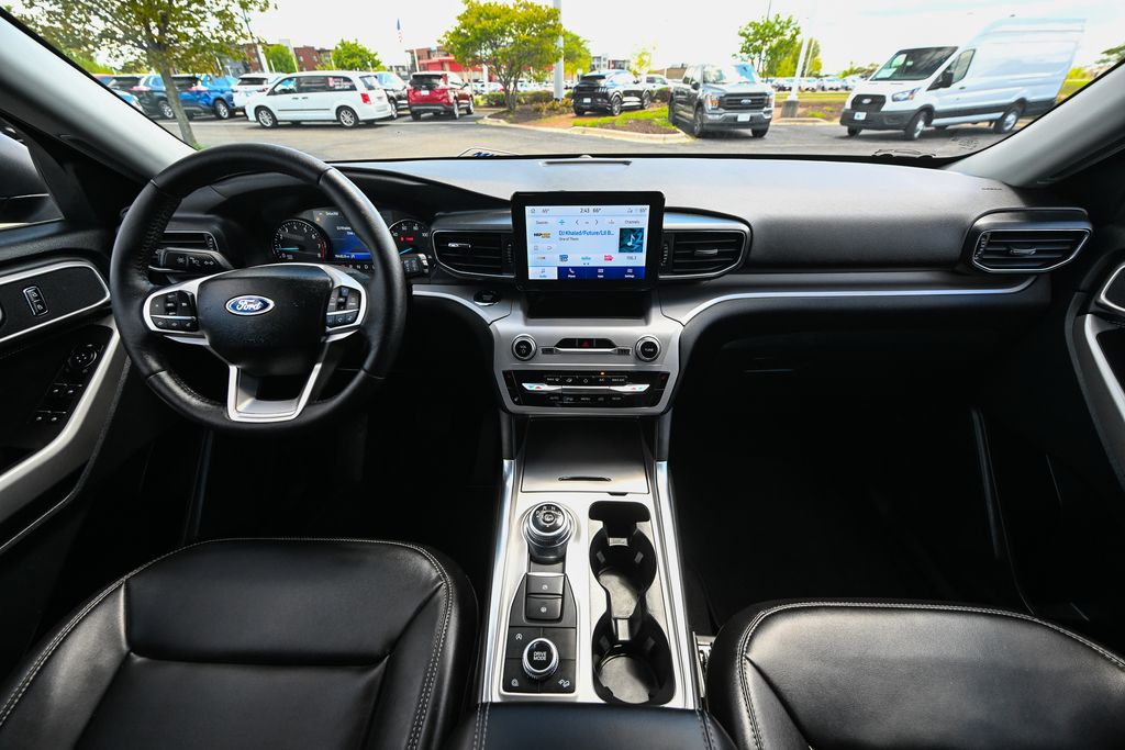 Used 2024 Ford Explorer - photo 33
