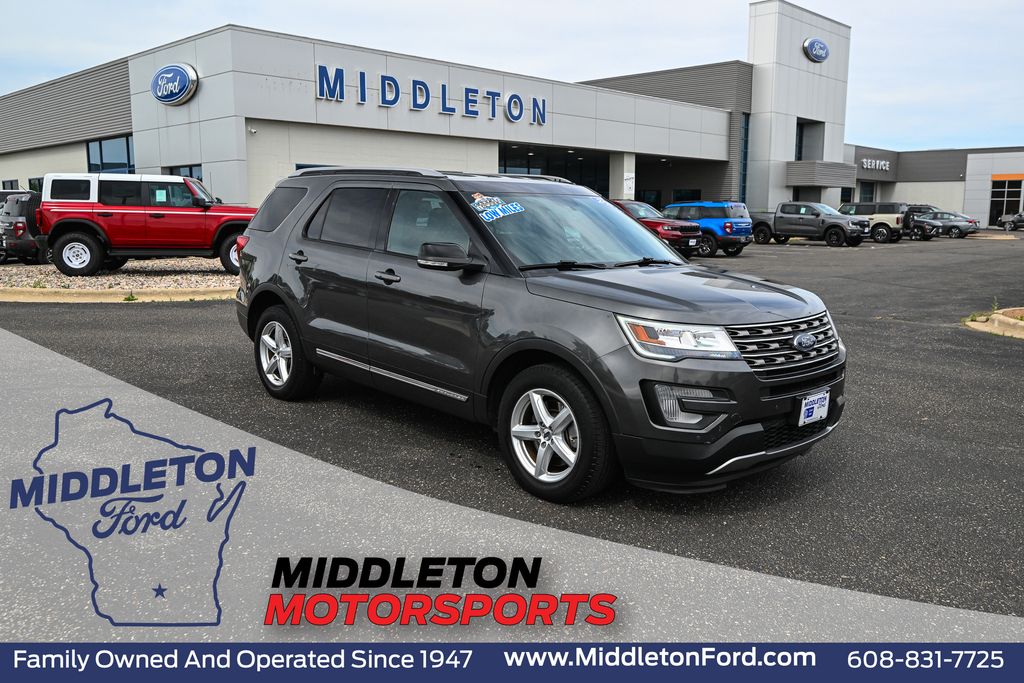 Used 2017 Ford Explorer - photo 1