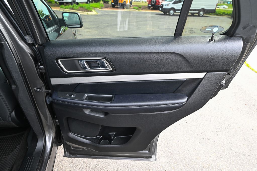 Used 2017 Ford Explorer - photo 30