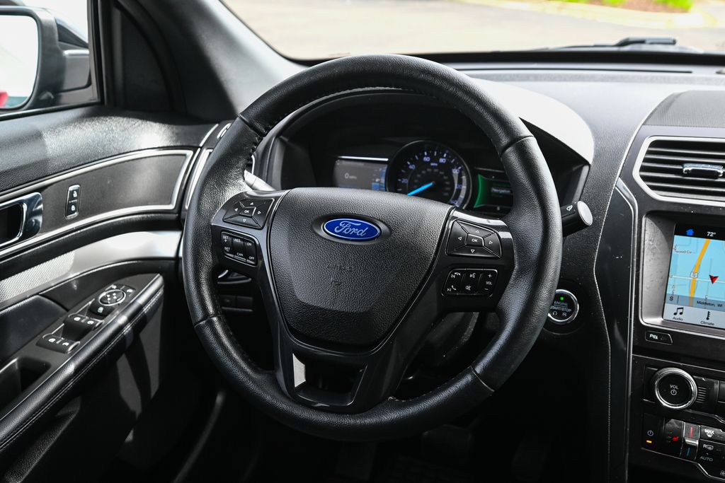 Used 2017 Ford Explorer - photo 32