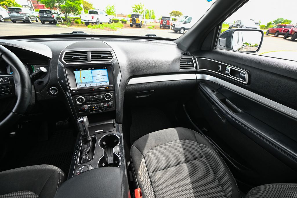 Used 2017 Ford Explorer - photo 34