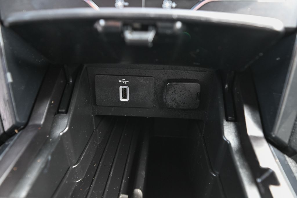 Used 2017 Ford Explorer - photo 36