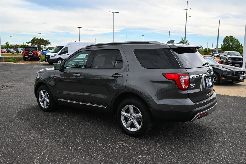 Used 2017 Ford Explorer - photo 8
