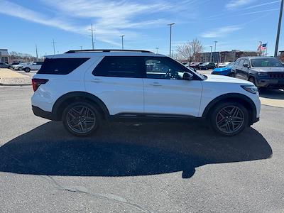 Used 2025 Ford Explorer - photo 1