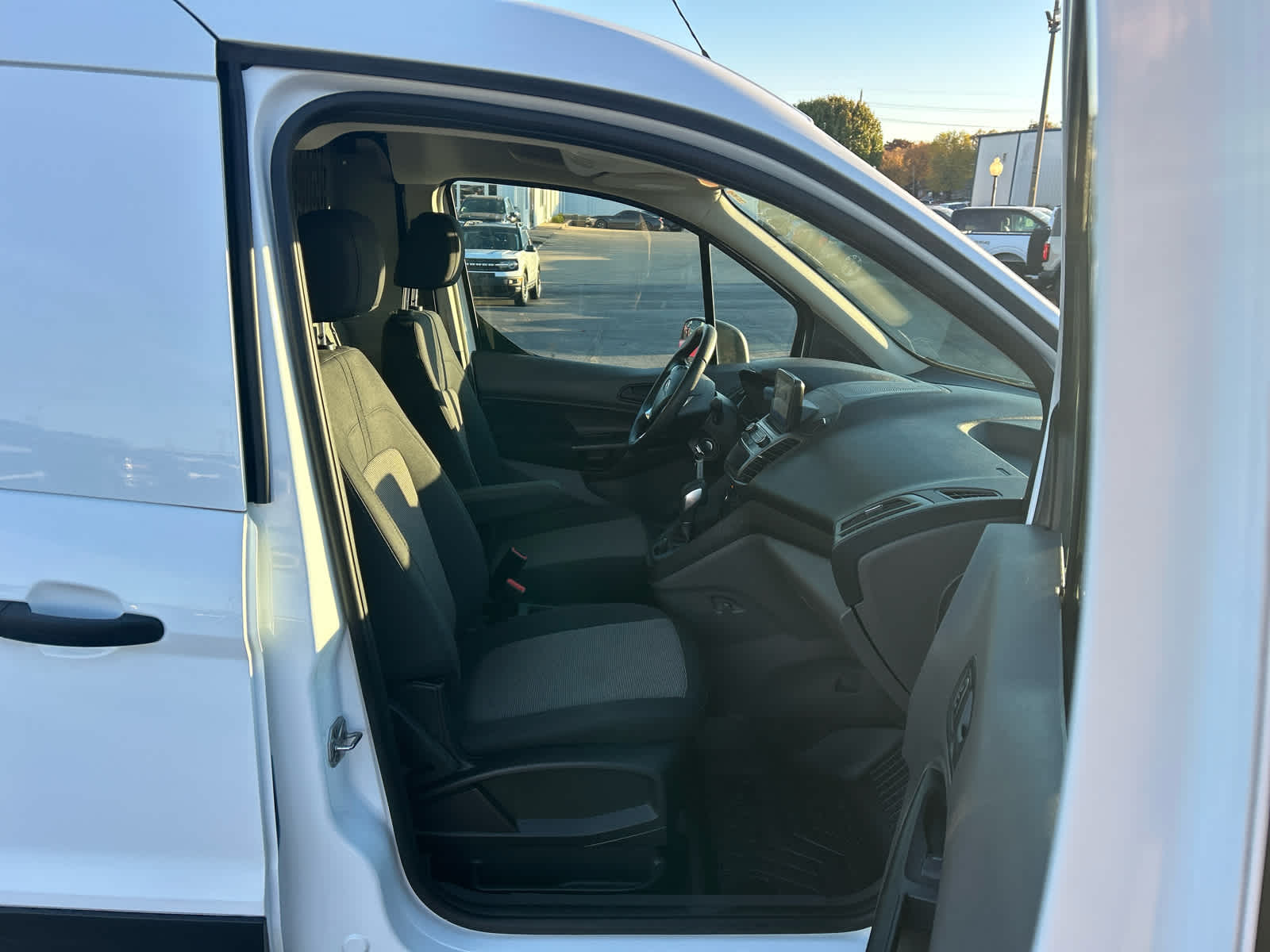 Used 2020 Ford Transit Connect - photo 14