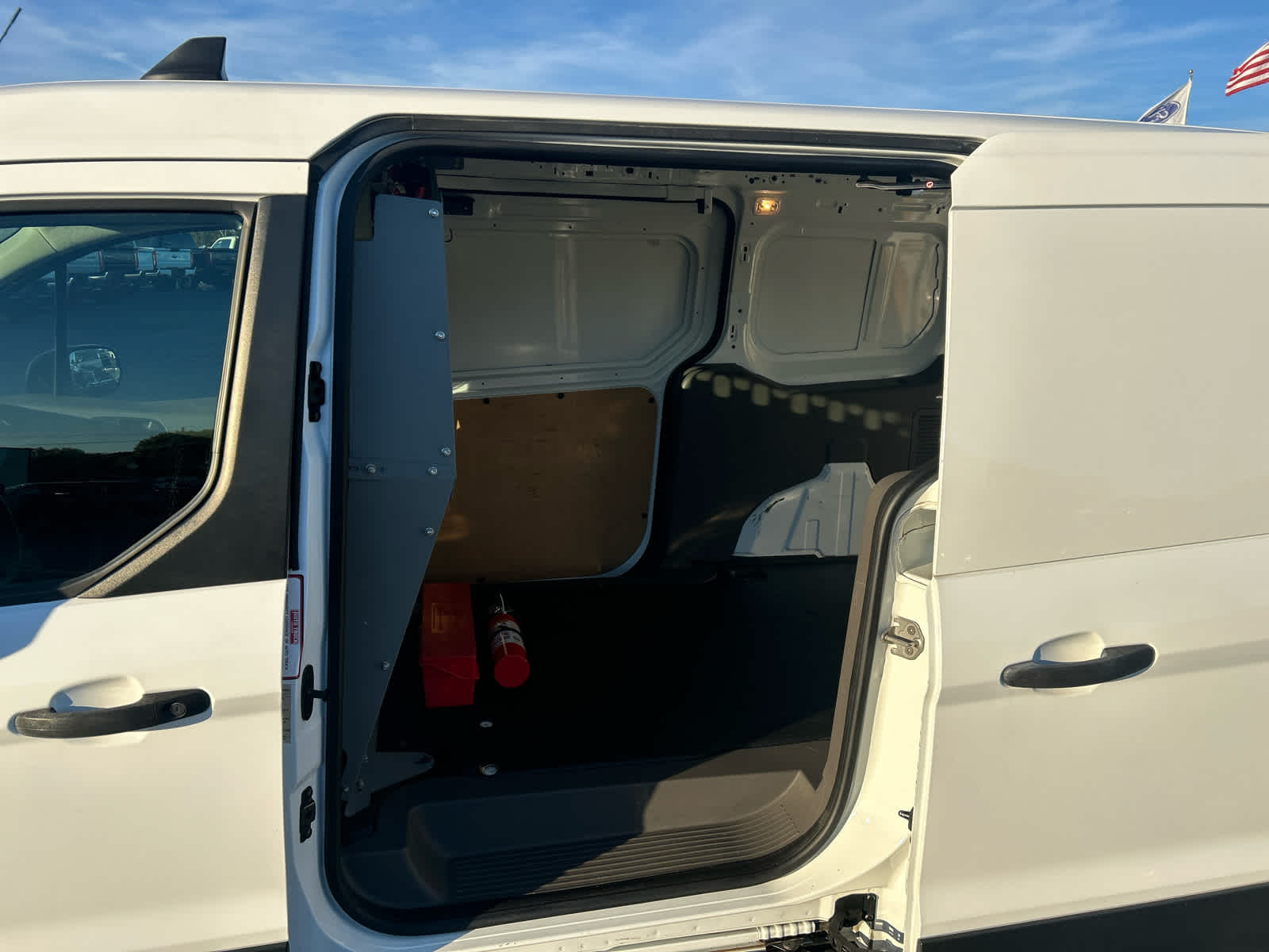 Used 2020 Ford Transit Connect - photo 6
